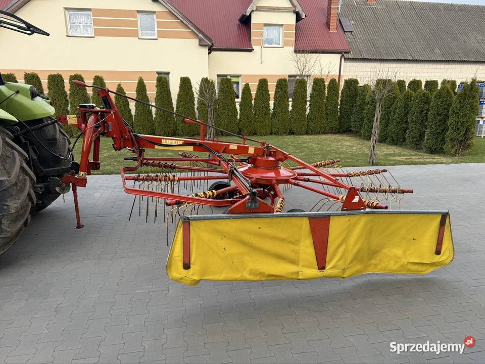 Zgrabiarka karuzelowa Niemeyer Twin 470