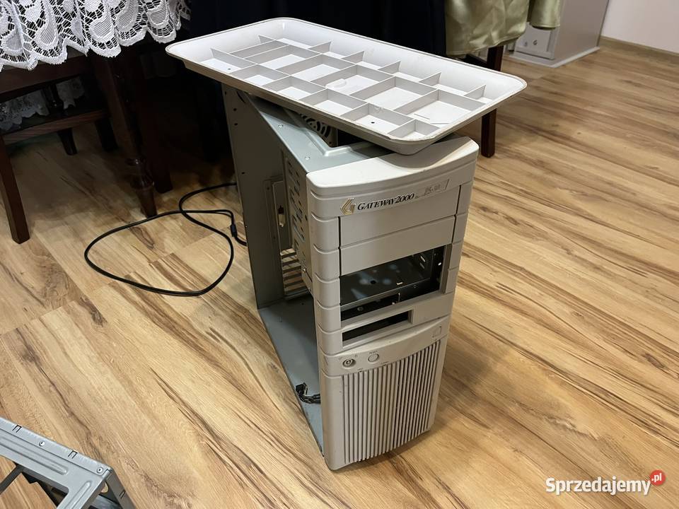 Stare obudowy komputerów PC retro vintage Komputery i Akcesoria Brzana