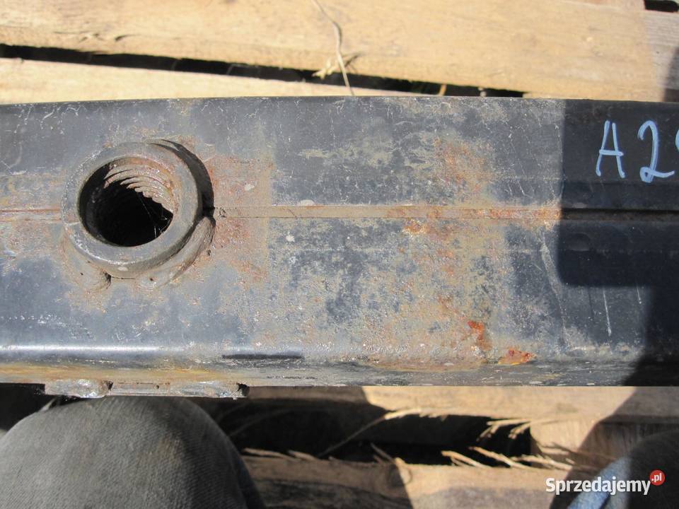 NISSAN QASHQAI I 09r belka zderzaka przód osobowe sprzedam