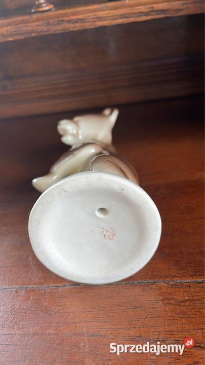 Figurka Niedźwiadka stojący Łomonosow Gdańsk