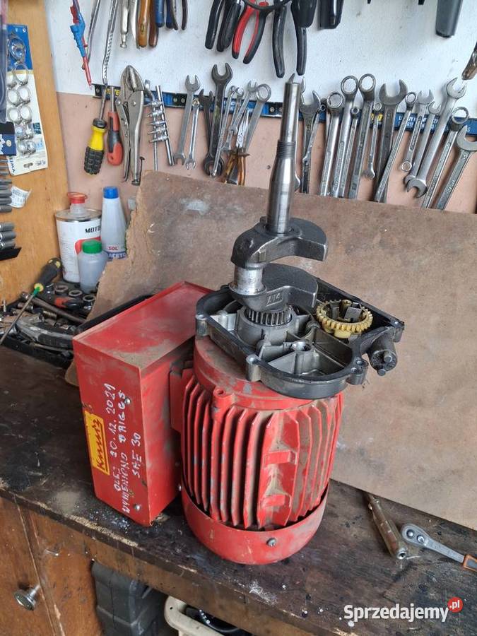 Agregat prądotwórcz BtiggsStrattion 5HP Agregaty prądotwórcze Narzędzia