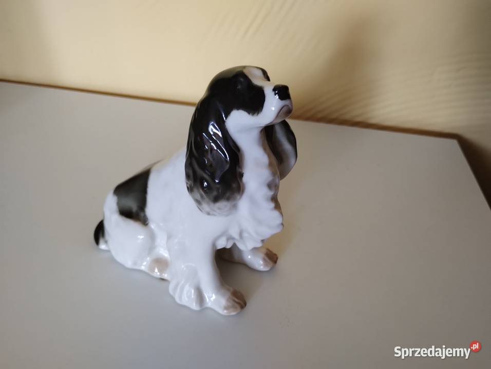 PRL figurka psa porcelana Łomonosow Łódź