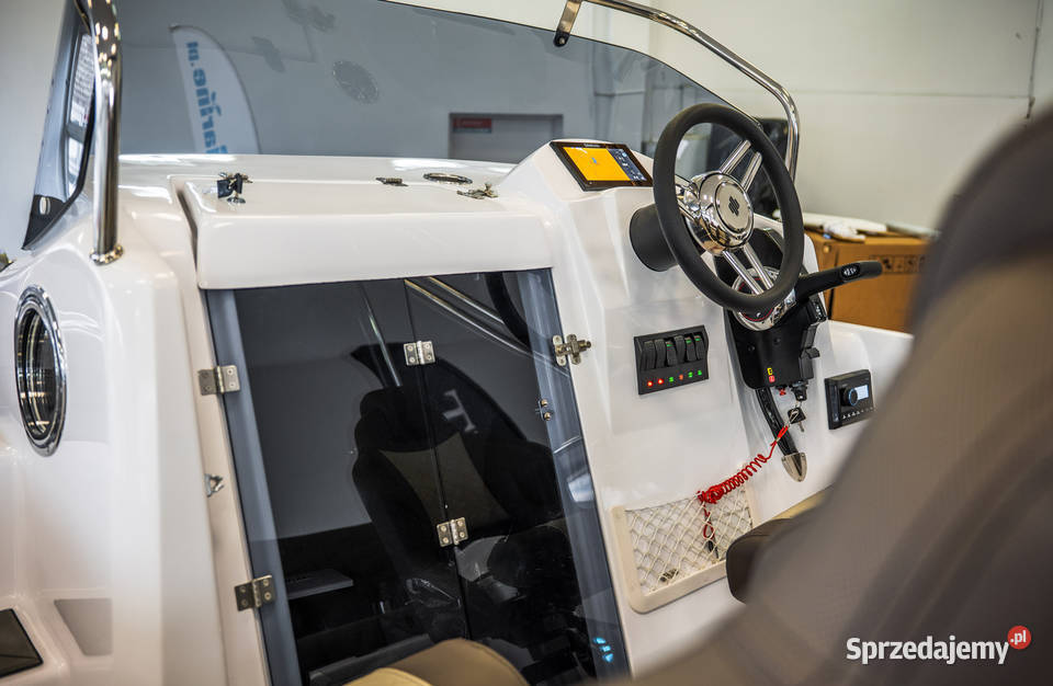 ŁÓDZ MOTOROWA SUNDECK 530 KABINOWA NOWA pełny VAT Mikołajki sprzedam