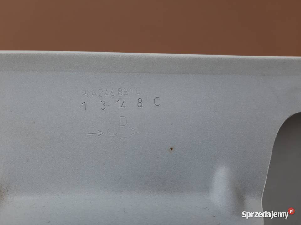 MERCEDES BKLASA W246 BŁOTNIK LEWY PRZÓD osobowe Błotniki Motoryzacja