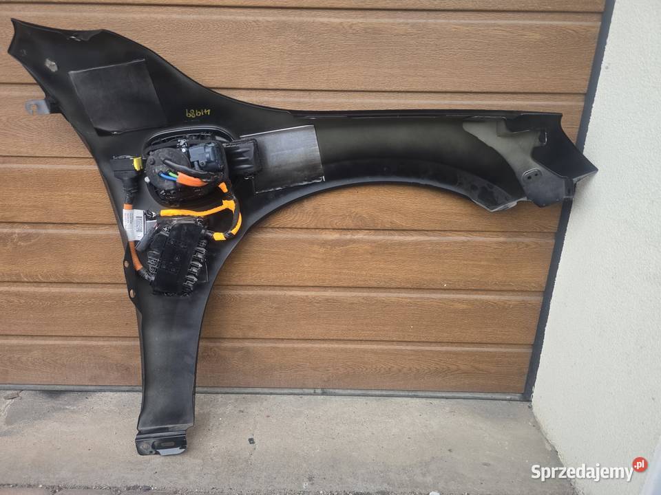 Błotnik Lewy przód Volvo V60 Hybyda Hybrid 717 w Kielce