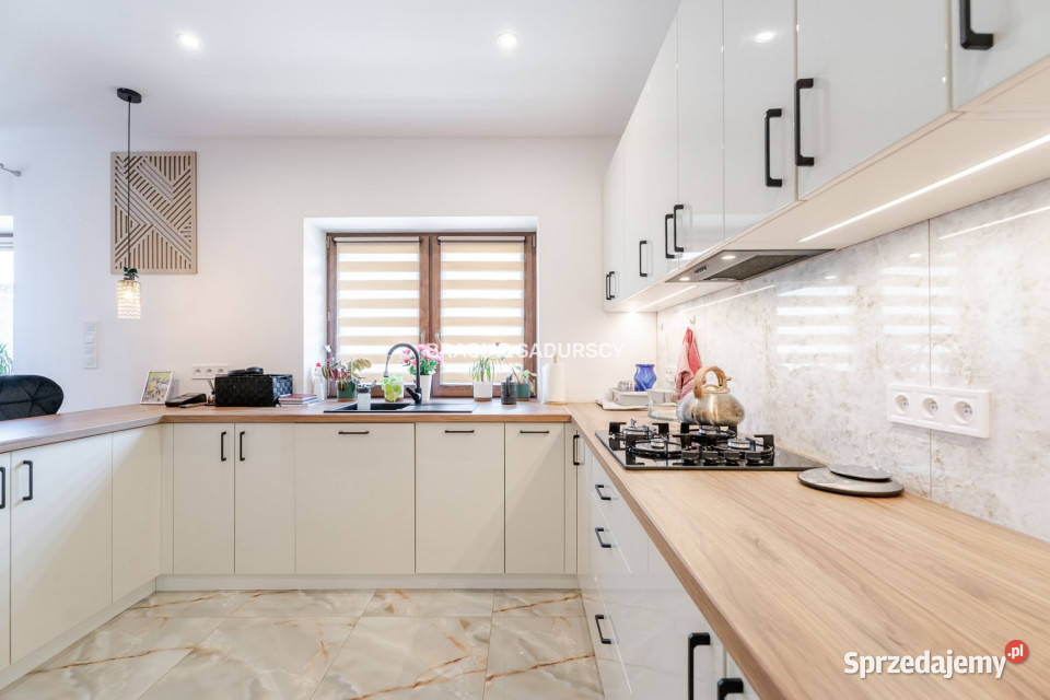 Dom wolnostojący do sprzedania 205m2 Brzozówka Liczba pokoi 6