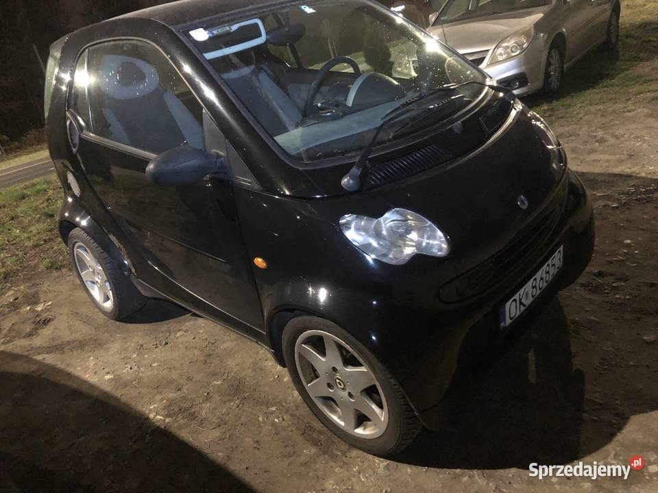Smart Fortwo 700 turbo czarny panorama w ciągłej Rok produkcji 2004