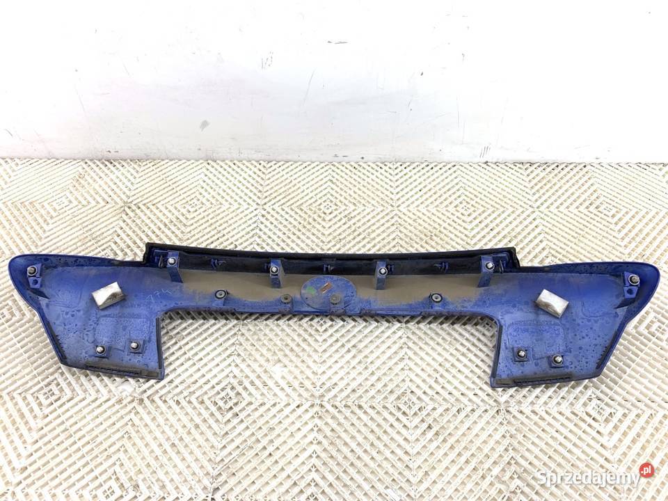 LISTWA KLAPY TYŁ TOYOTA CHR Crossover 76811F4010