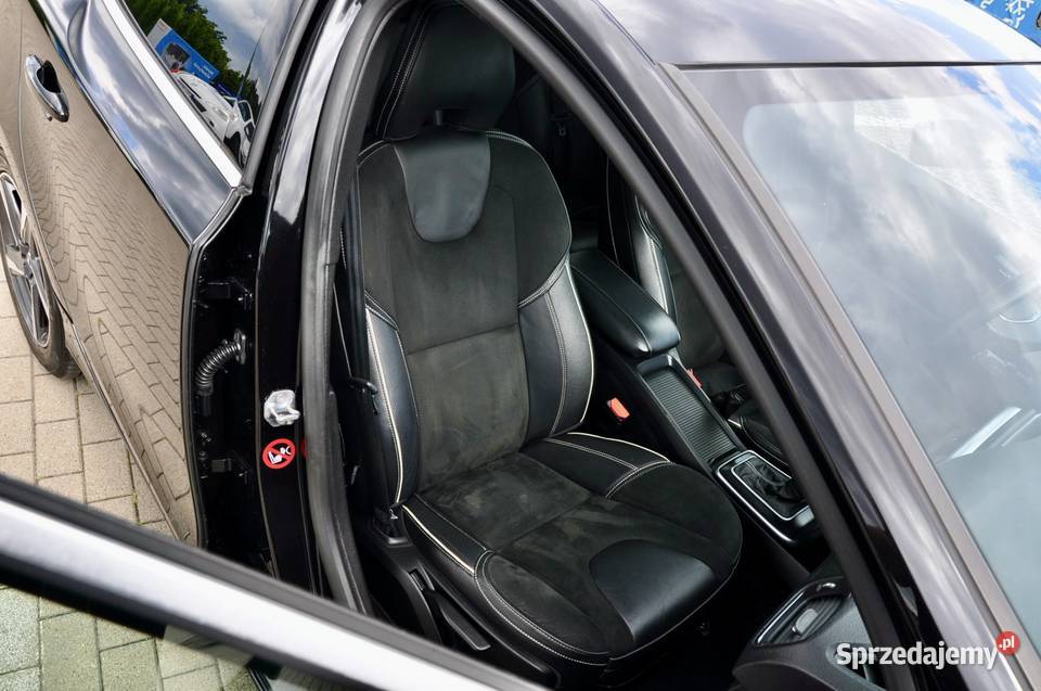 Volvo V40 20D R DESIGN 20D 150 2018r KAMERA Rok produkcji 2018 zachodniopomorskie Goleniów