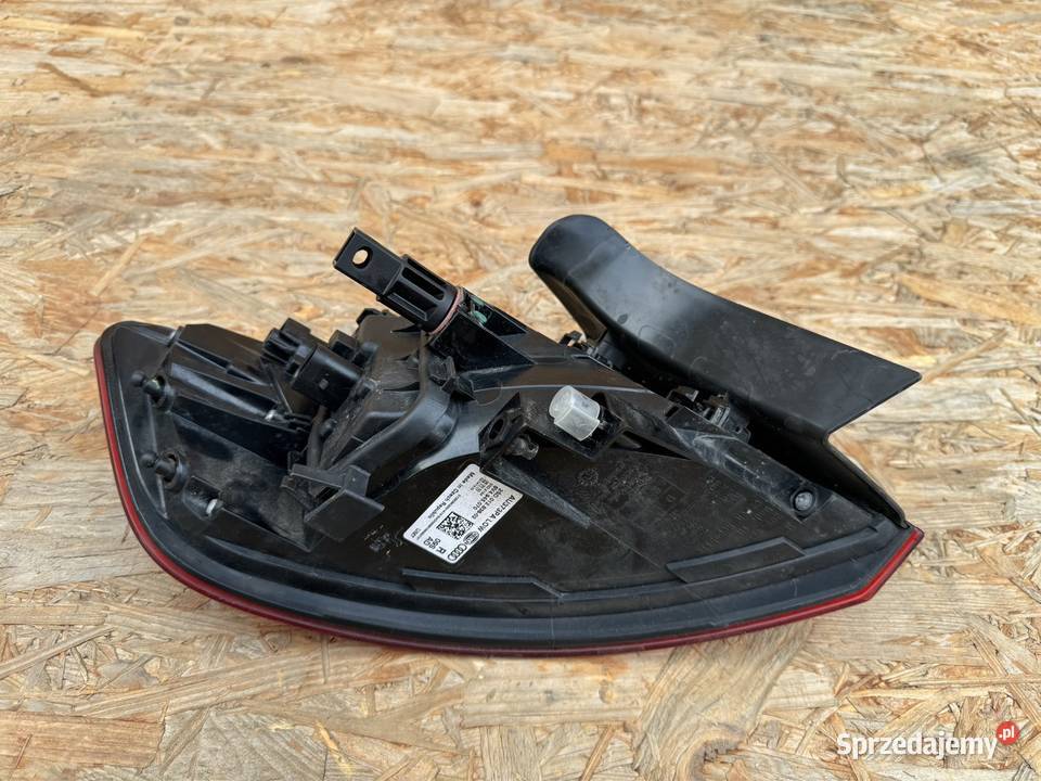 Lampa tył prawa rh Audi a3 8v4 lift 1620 Międzychód sprzedam