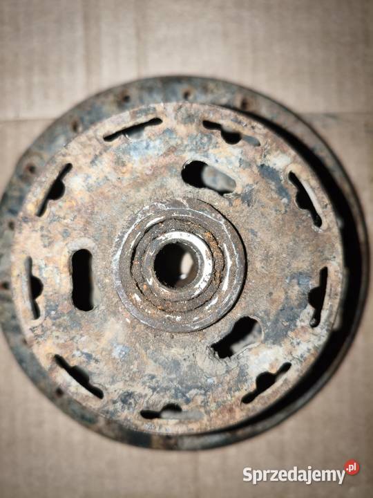 Piasta przedniego koła IŻ49 Motoryzacja wielkopolskie Leszno