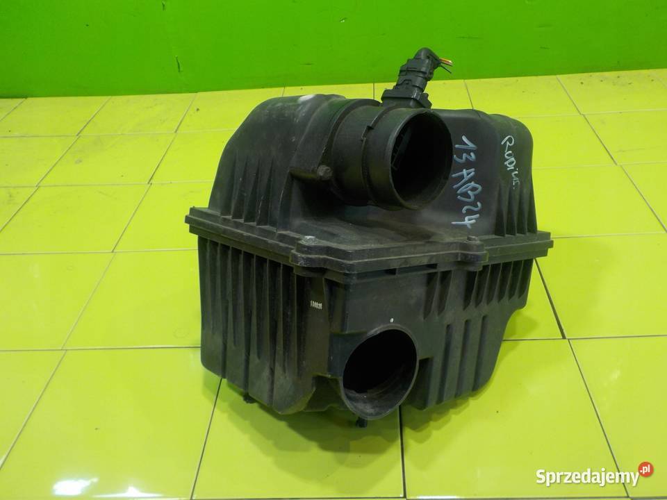 SSANGYONG RODIUS II TURISMO 20 B 14r obudowa Suków