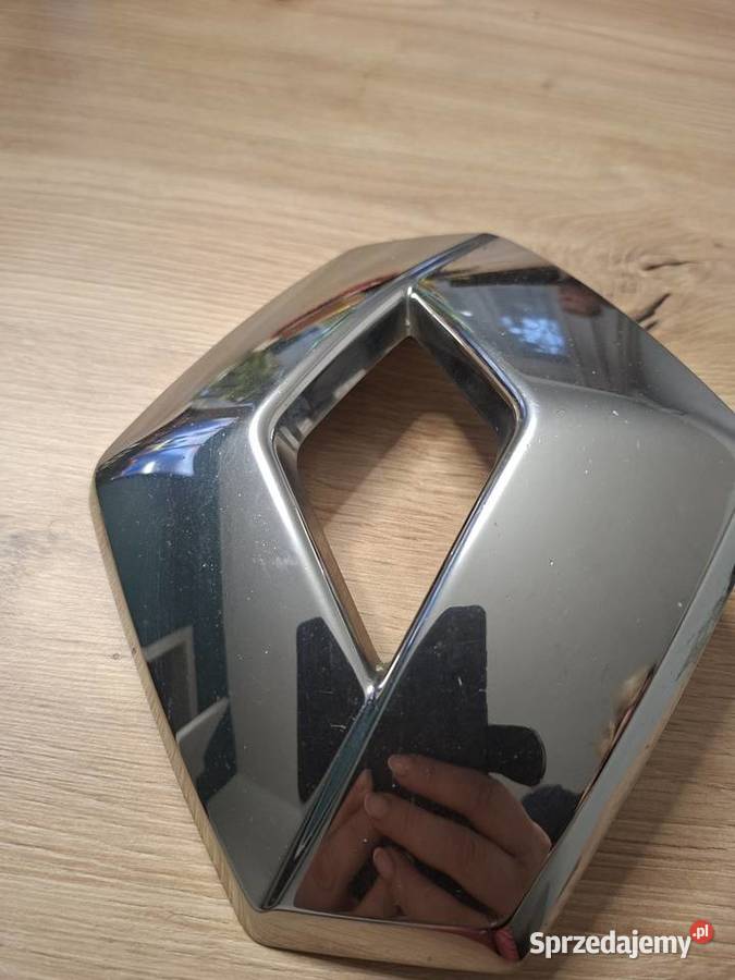 Emblemat znaczek oryginalny do Renault Trafic Emblematy