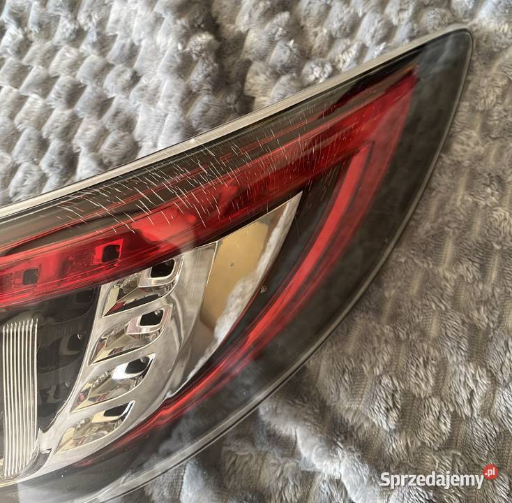 MAZDA 6 GH KOMBI LIFT 20102012 LAMPA TYLNA PRAWA Kłomnice