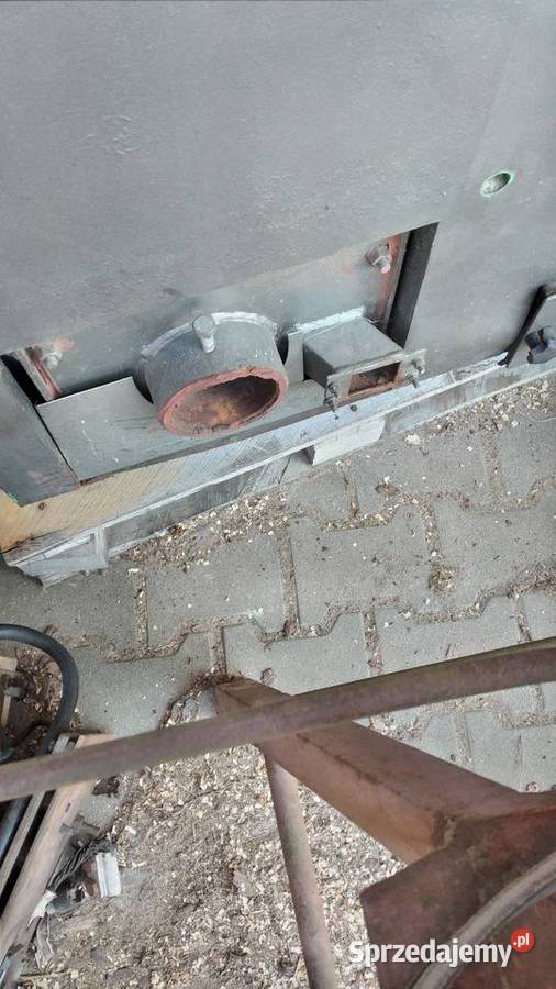 Kocioł CO z podajnikiem na groszek pelet Łomnica