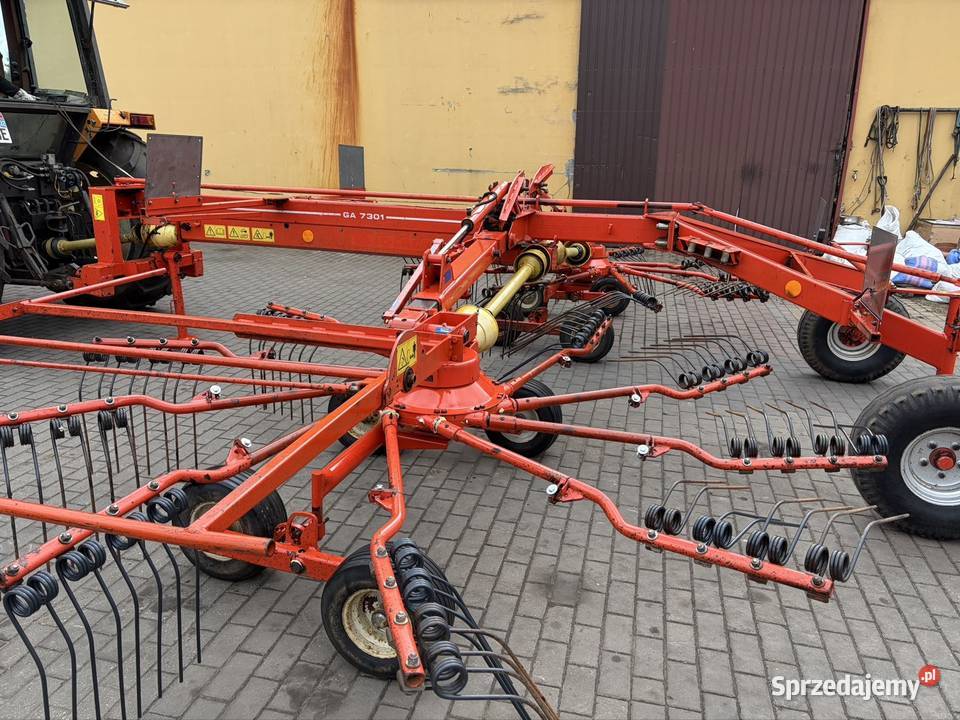Zgrabiarka 2 karuzelowa Kuhn GA 7301 73m Myszyniec