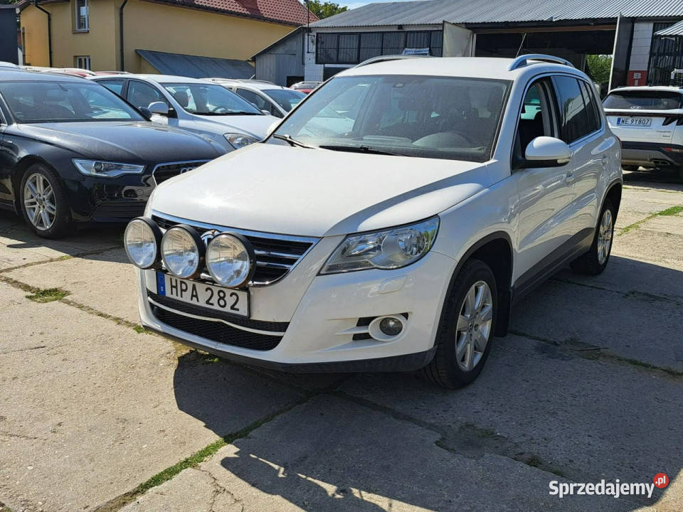 Volkswagen Tiguan 4x4 opłacony bezwypadkowy I elektryczne lusterka Zwoleń