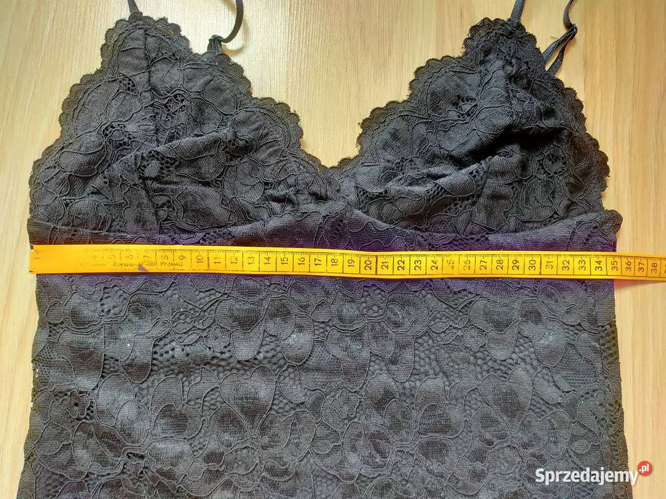 Koronkowa czarna sukienka sprzedam
