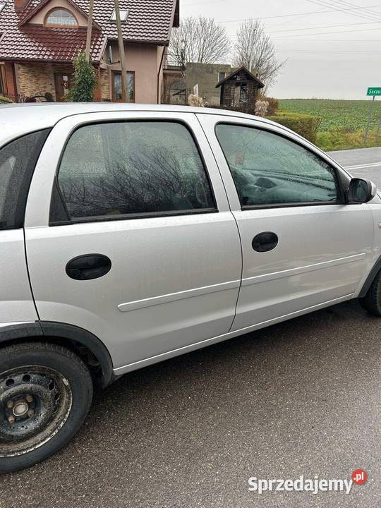 Udział 12 Opel Corsa 13 CDTI 2004 1248cm3 Brodnica