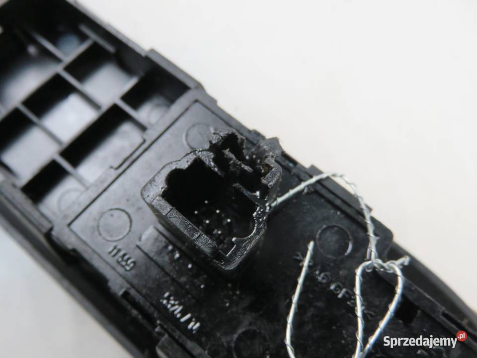 PANEL SZYB PEUGEOT 407 SW 96468705XT osobowe