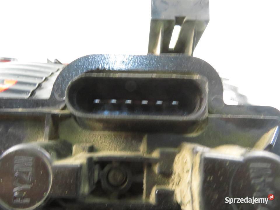 LAMPA PRAWA TYLNA VW CADDY III Variant osobowe