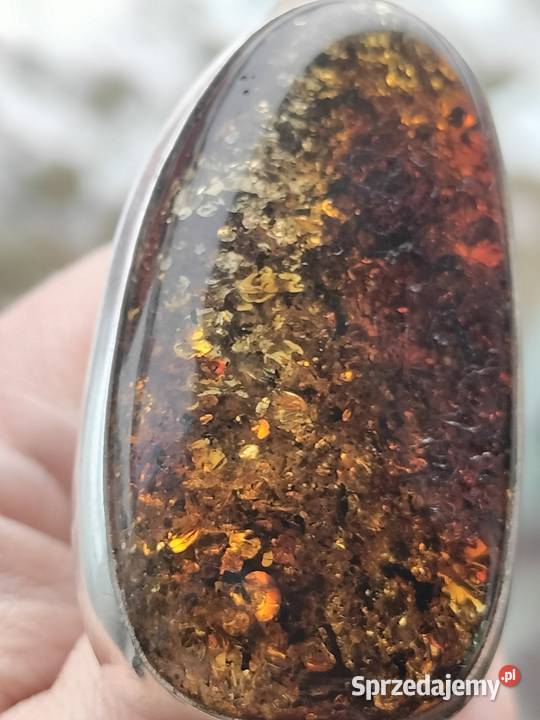 Duży pierścionek bursztyn bałtycki i srebro 925 Panaszew