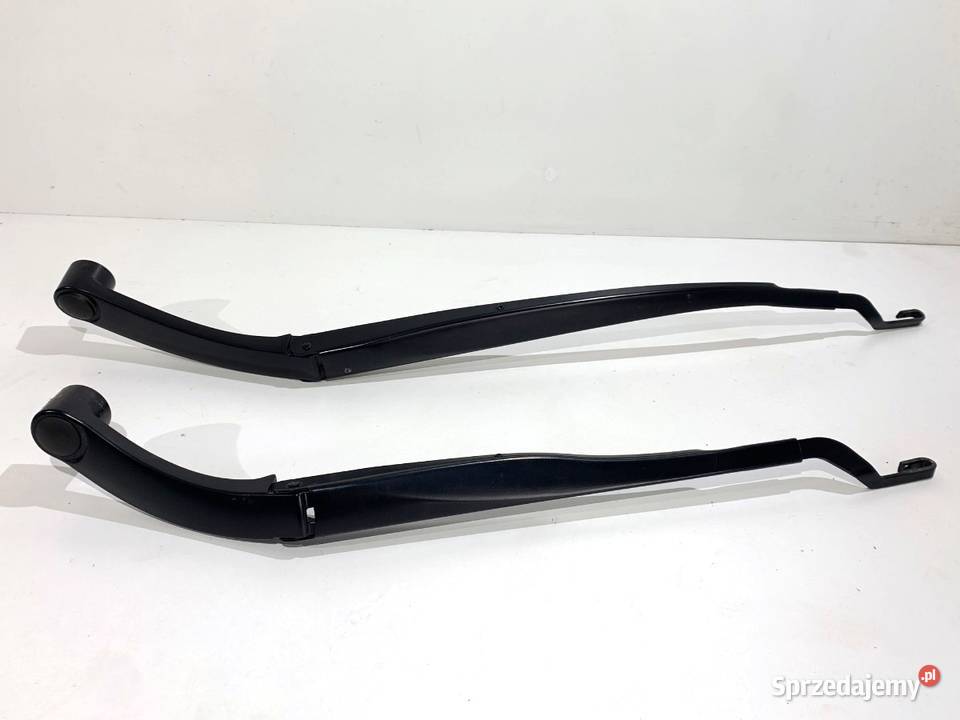 RAMIĘ WYCIERACZKI KOMPLET PRZÓD HYUNDAI KONA