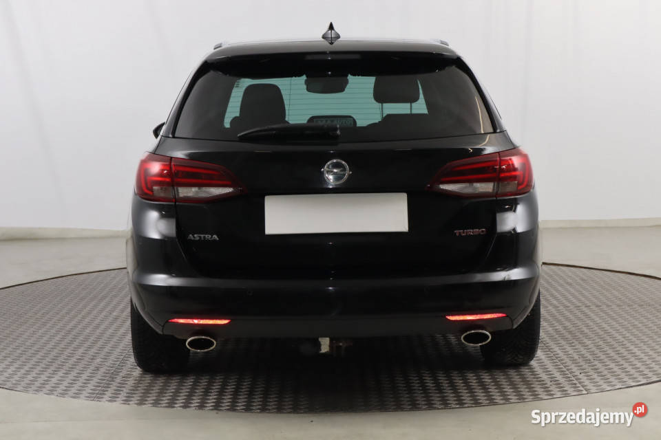 Opel Astra 16 T światła do jazdy dziennej