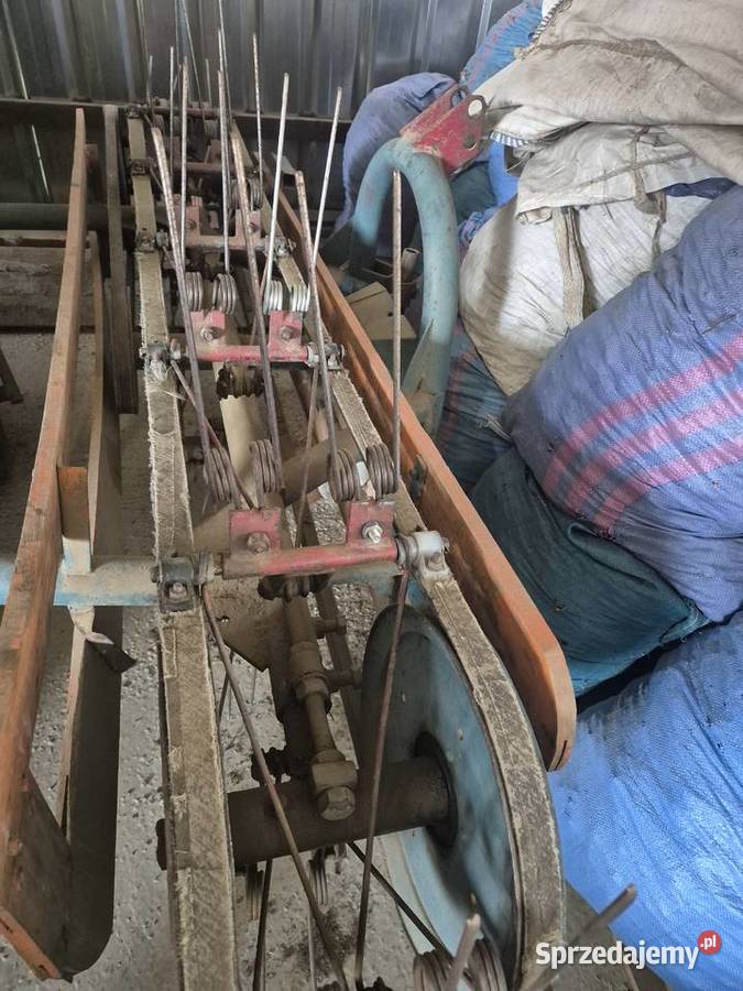 grabarka przewracarka taśmowa Zgrabiarki i przetrząsacze Krosno