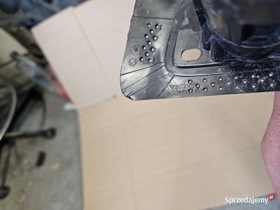 VOLVO XC60 LIFT MOCOWANIE SPRYSKIWACZA PRAWEGO Międzychód sprzedam