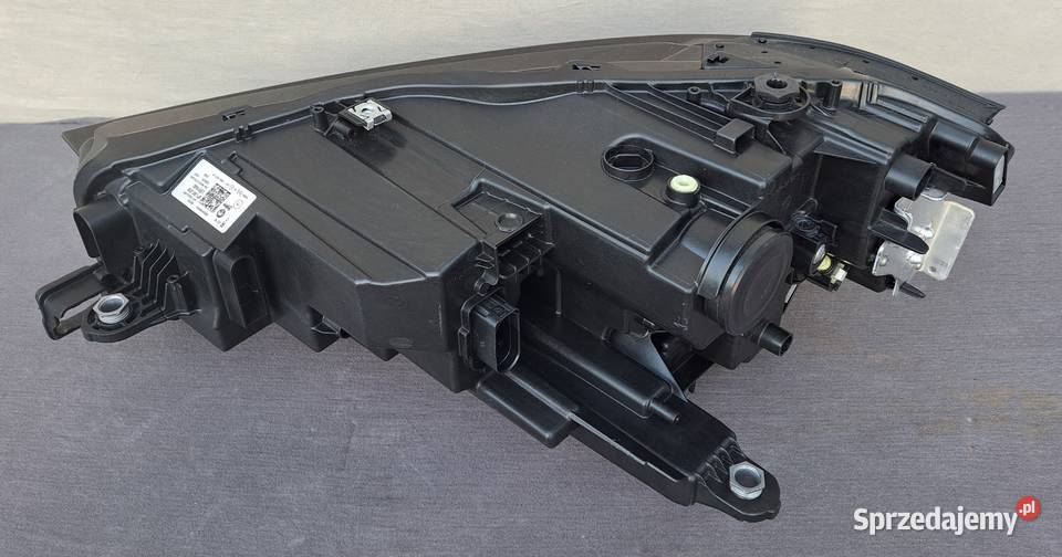 Lampa przód prawa Full LED Skoda Superb IV 2023 osobowe Oświetlenie Mielęcin