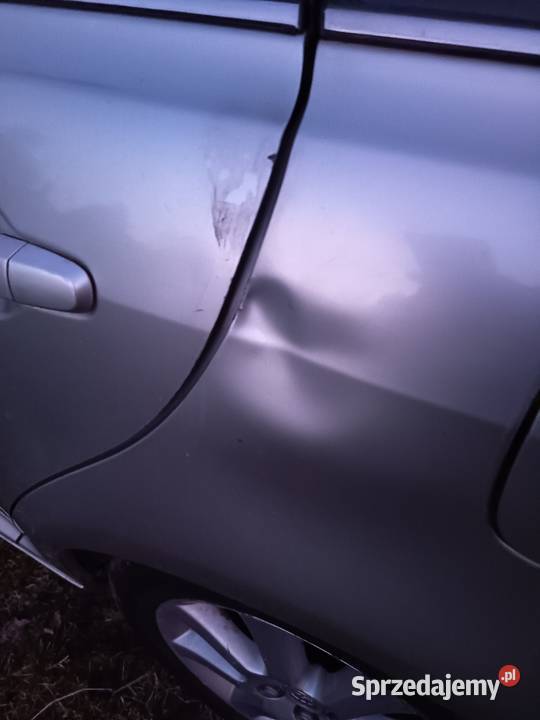 Toyota Avensis 2003r 20 benzyna Puszcza Mariańska