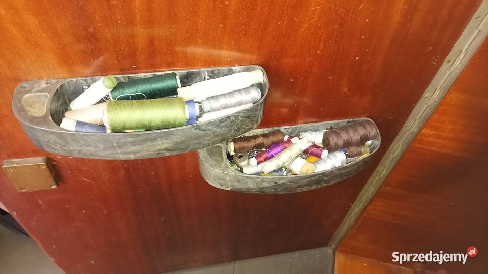 zabytkowa polska maszyna do szycia marki Łucznik śląskie Gliwice