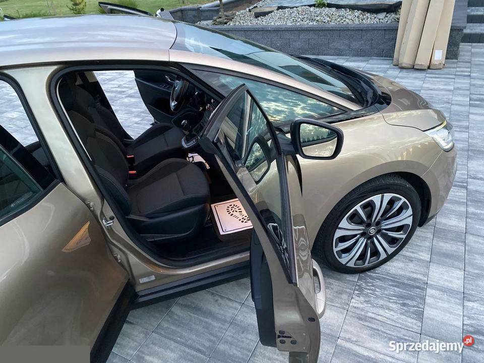 Renault Grand Scenic 12 benzyna 130 2017r 130KM