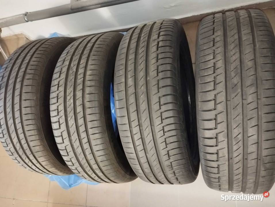 Komplet opon Continental PremiumContact 23555R19