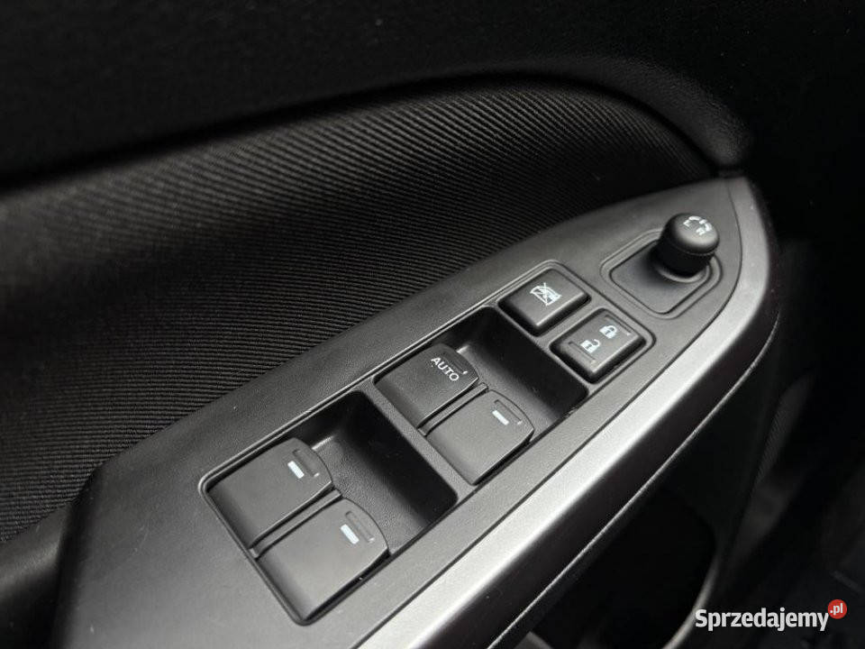 SUZUKI Vitara 2022r Salon Niski Przebieg Automat Warszawa
