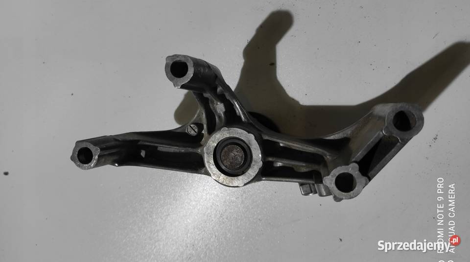Łapa Mocowanie Wspornik Wisko NISSAN TITAN 56