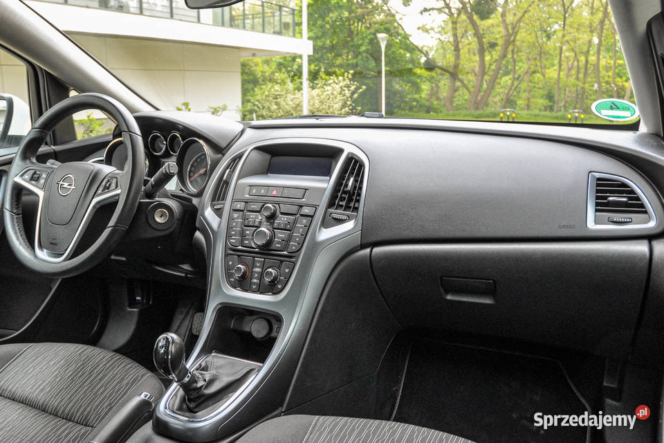 Opel Astra J 14T 140 Bezwypadkowy Lift 2014 r Samochody osobowe Wrocław