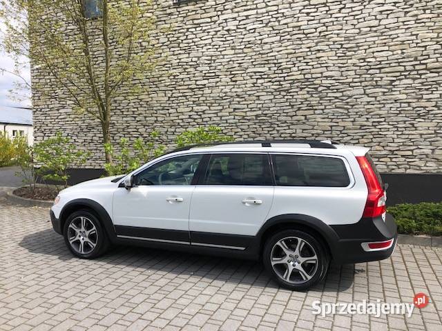 VOLVO XC70 32 benzyna 4x4 AWD wersja premier Chełm
