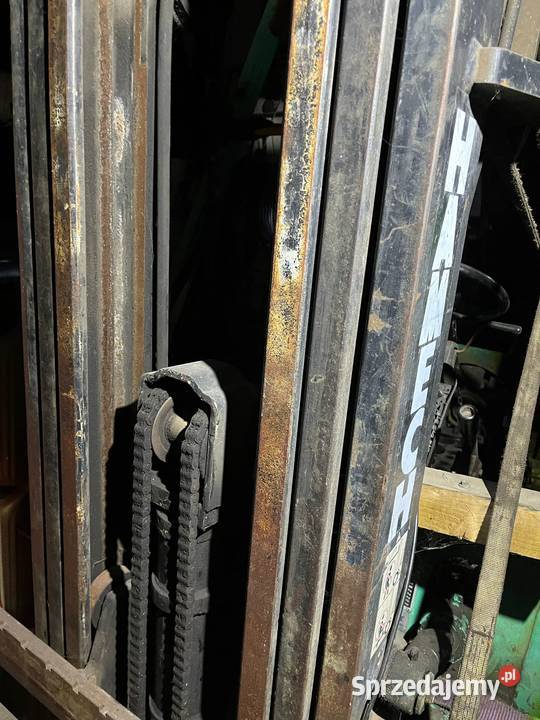 wózek widłowy Mitsubishi FD25 maszt triplex na