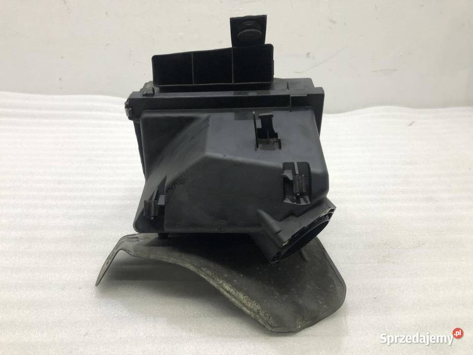 OBUDOWA FILTRA POWIETRZA VW PASSAT B5 20B 9700