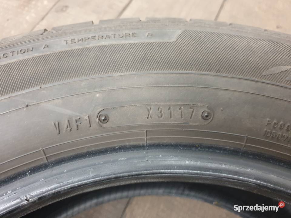 4 21560 R16 95V Dunlop Enasave EC300 6mm 215 Katowice