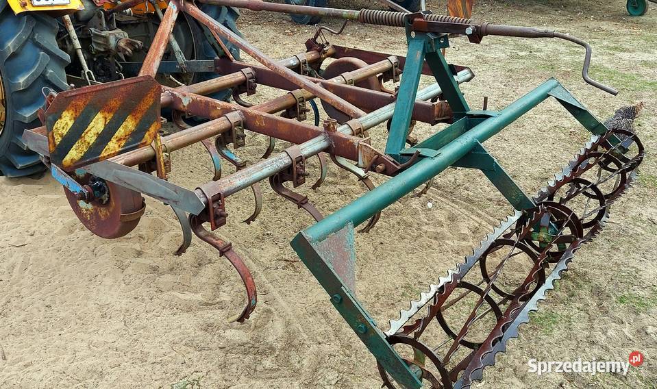 Agregat uprawowy kultywator z wałkiem nieuszkodzony Rusinów