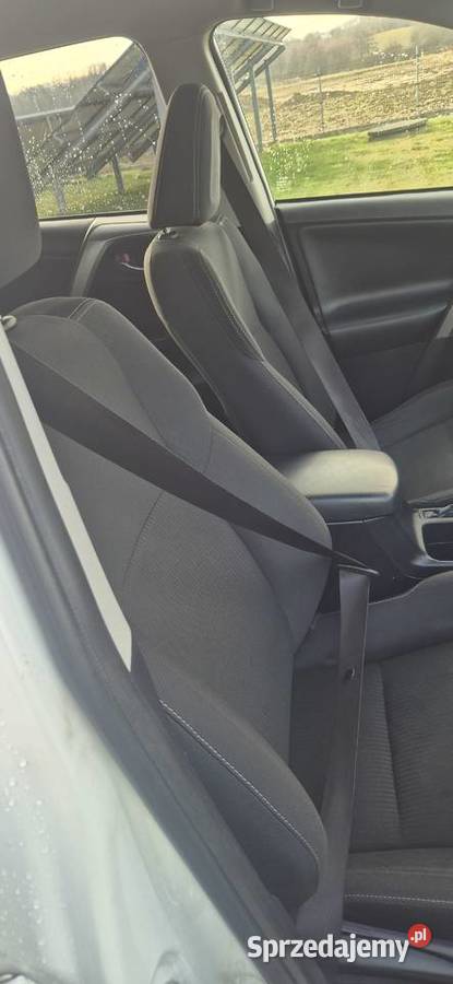 Toyota RAV4 biała perła