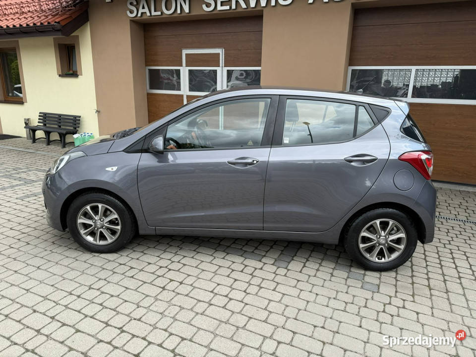 Hyundai i10 Rej 022015 10 67 Klima Serwis Koła elektryczne lusterka Orzech