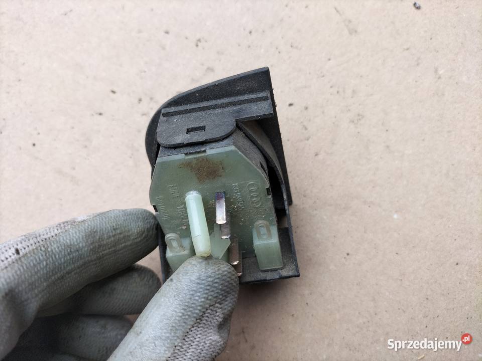 PRZEŁĄCZNIK REGULACJI LUSTEREK AUDI 80 B4 lubelskie Kamień-Kolonia