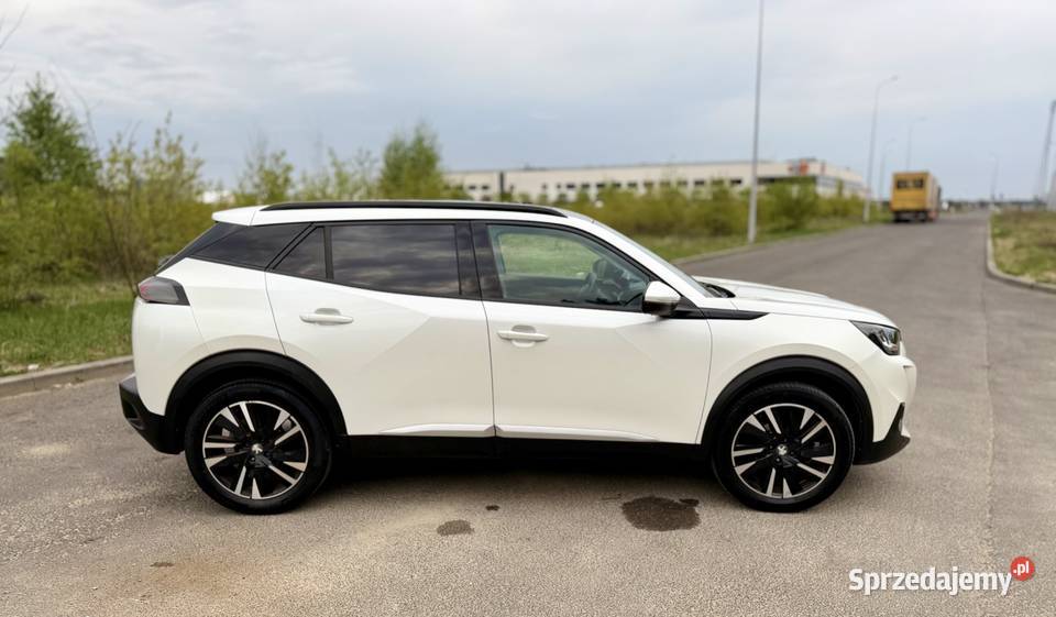 Peugeot 2008 Virtual Cockpit Szklany dach Nowy 1500cm3 Bydgoszcz