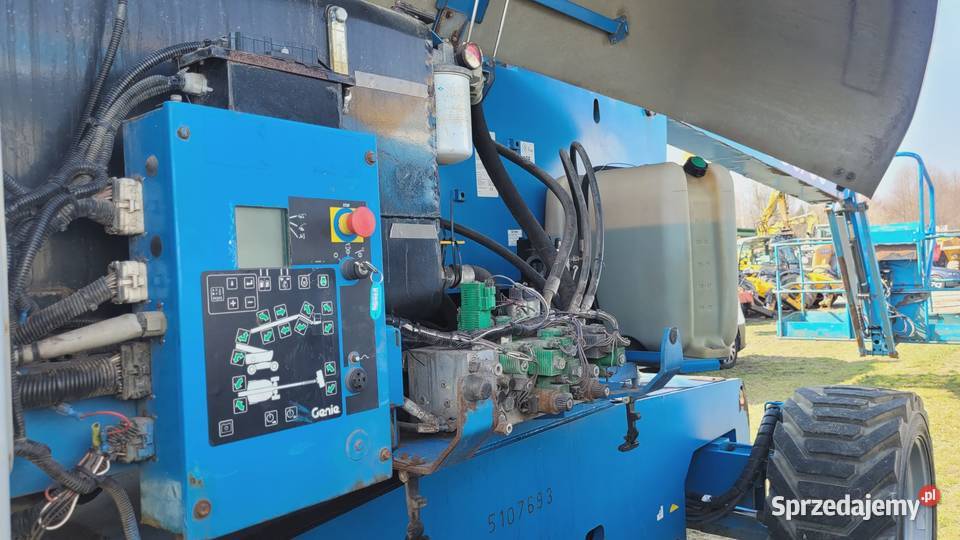 Zwyżka koszowa Genie Z8060 2015r 2377 m 2560h Zaklików