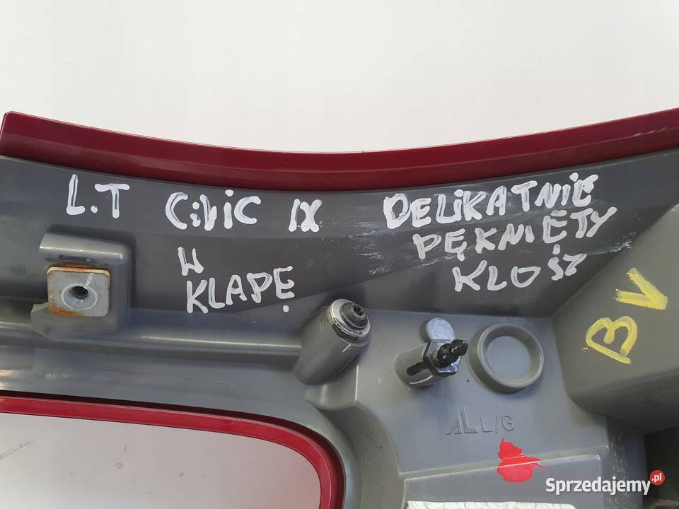 Honda Civic IX htb TYLNA LEWA LAMPA lewy tył