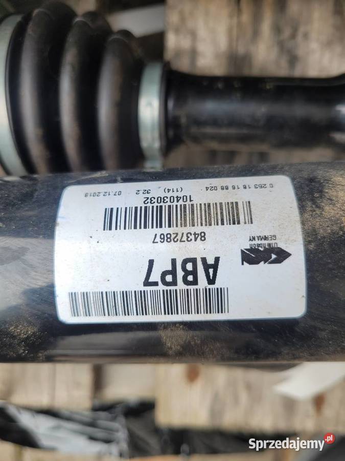 Półoś 84372867 84309461 84550241 CADILLAC